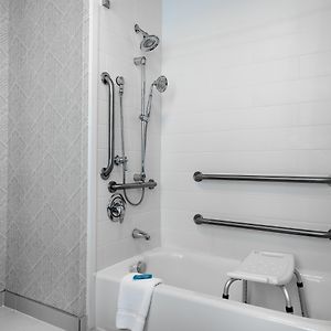 Standard Room Two Queen Beds Communications Accessible Tub